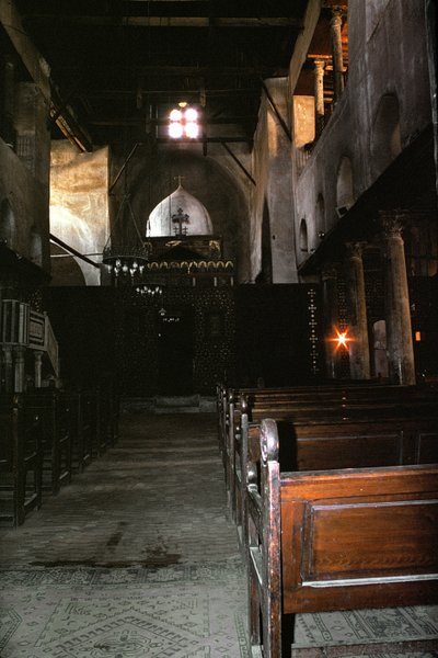 Ansicht des Inneren der Kirche der Heiligen Sergius und Bacchus (Abu Serga) von Coptic